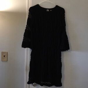 New York and company gently loved knee length with 3/4 bell sleeved